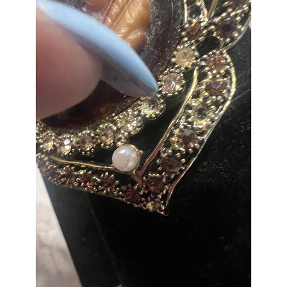 Vintage Hargo Amber Resin Left Facing Classical Cameo Brooch Rhinestones Read - Picture 6 of 16